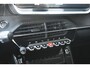 Peugeot 2008 1.2 PureTech Allure 130pk Automaat | 1e Eig. | Adaptive Cruise | Navigatie | Voorruitverwarming | Achteruitrijcamera | Half-Leder | Dealeronderhouden |