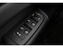 Volvo XC60 T4 R-Design | Panoramadak | harman/kardon | Stoelverwarming | Keyless | Camera | Getint Glas