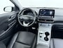 Hyundai Kona Electric EV 64kWh SOH 100% Leer Warmtepomp Camera Adap. Cruise + stop&go Apple Carplay Android Comfort Ecc Pdc Navi Isofix DAB Led Lmv 17" Lane Assist FCA Keyless 1e Eigenaar Origineel Nederlandse Auto € 45.000 nieuw !