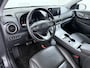 Hyundai Kona Electric EV 64kWh SOH 100% Leer Warmtepomp Camera Adap. Cruise + stop&go Apple Carplay Android Comfort Ecc Pdc Navi Isofix DAB Led Lmv 17" Lane Assist FCA Keyless 1e Eigenaar Origineel Nederlandse Auto € 45.000 nieuw !