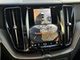 Volvo XC60 2.0 T8 Plug-in hybrid AWD Plus Black Edition | Adaptieve Cruise Control | Panoramadak | Stoel-/Stuur-/Voorruitverwarming | Dodehoek Detectie | 360° Parkeercamera | Harman Kardon Audio |