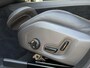 Volvo XC60 2.0 T8 Plug-in hybrid AWD Plus Black Edition | Adaptieve Cruise Control | Panoramadak | Stoel-/Stuur-/Voorruitverwarming | Dodehoek Detectie | 360° Parkeercamera | Harman Kardon Audio |