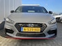 Hyundai i30 Fastback 2.0 T-GDI N2 / Dealer onderhouden / Alcantara interieur / Elektrisch verstelbare stoelen + memory / LMV / Keyless entry / Navigatie / Camera / Telefoon.