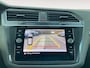 Volkswagen Tiguan 1.5 TSI Life Business Climate control | Trekhaak | Camera | Navigatie | Elektrische achterklep | Lichtmetalen velgen 19" | AutoHold |