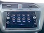 Volkswagen Tiguan 1.5 TSI Life Business Climate control | Trekhaak | Camera | Navigatie | Elektrische achterklep | Lichtmetalen velgen 19" | AutoHold |