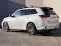 Mitsubishi Outlander 2.4 PHEV Instyle AWD S-AWC Automaat / Dealer onderhouden / 1.500 kg trekhaak / Schuifdak / Camera 360° / Navigatie / Adapt. CC / Premium Audio / Leder / Elektrische stoel & klep / Stuur-, stoel- en voorruitverwarming / Apple Carplay Android /