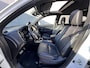 Mitsubishi Outlander 2.4 PHEV Instyle AWD S-AWC Automaat / Dealer onderhouden / 1.500 kg trekhaak / Schuifdak / Camera 360° / Navigatie / Adapt. CC / Premium Audio / Leder / Elektrische stoel & klep / Stuur-, stoel- en voorruitverwarming / Apple Carplay Android /