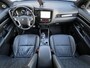 Mitsubishi Outlander 2.4 PHEV Instyle AWD S-AWC Automaat / Dealer onderhouden / 1.500 kg trekhaak / Schuifdak / Camera 360° / Navigatie / Adapt. CC / Premium Audio / Leder / Elektrische stoel & klep / Stuur-, stoel- en voorruitverwarming / Apple Carplay Android /