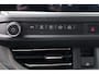 Volkswagen Transporter 2.5 eHybrid L2H1 30 Bulli 233PK / 171kW Rondomzicht camera, zijschuifdeur links + rechts met sluithulp, verwarmbare en elektrisch verstelbare ergonomische voorstoelen, Apple Carplay & Android Auto, achteruitrijcamera, dodehoekdetectie (Side Assist), verwarmbaar stuurwiel, elektrisch uitklapbare trekhaak, volledig digitaal instrumentenpaneel (Digital Cockpit), kunstlederen interieurdelen, draadloos telefoon laden, grootlichtassistent, 17'' LMV 'Monte Carlo'