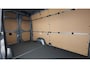 Mercedes-Benz Sprinter 317 CDI | SELECT | L2 H2 | AUTOMAAT | ADAPTIEVE CRUISE | STOELVERWARMING | LED | NAVIGATIE | CAMERA | TREKHAAK | BETIMMERDE LAADRUIMTE | 3-ZITS