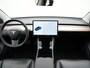 Tesla Model 3 Long Range AWD 75 kWh met afneembare trekhaak | SoH 93,6% | Afneembare trekhaak | Panorama dak | Voorstoelen verwarmd | Dodehoek detector | Apple Carplay | Navigatie | Wifi | 360 camera | Spraakbediening |