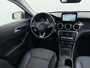 Mercedes-Benz CLA 180 Ambition 18" AMG Velgen | Trekhaak | Automaat | Navigatie |