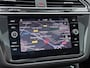 Volkswagen Tiguan 1.5 TSI Highline Business R | Pano dak | Elek Achterklep | Navigatie | Stoelverwarming | Camera | ACC | 19" |