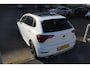Volkswagen Polo 2.0 TSI GTI Automaat / Panoramadak / Navigatie / Digital dashboard / Achteruitrijcamera / Climate control / Lage kilometerstand / Parkeersensoren / Keyless / Buitenspiegels verwarmd / Dode hoek sensor / 18" licht metalen velgen