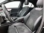 Mercedes-Benz A-klasse 180 Business Solution AMG Night Upgrade Automaat (PANO, SFEERVERLICHTING, STOELVERWARMING, CAMERA, 1e EIG)