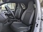 Toyota Aygo X 1.0 VVT-i MT First | Stoelverwarming | Climate Control | Camera | Led | ACC | Licht- regensensor