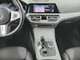 BMW 3-Serie Touring 320e M interieur Automaat | Panoramadak | LED laserlichten | Getint glas | Trekhaak uitklapbaar | Adaptieve cruise control | Parkeersensoren voor en achter | Achteruitrijcamera
