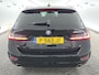BMW 3-Serie Touring 320e M interieur Automaat | Panoramadak | LED laserlichten | Getint glas | Trekhaak uitklapbaar | Adaptieve cruise control | Parkeersensoren voor en achter | Achteruitrijcamera