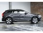 Volvo XC60 T6 Plug-in hybrid AWD Plus Dark | Trekhaak | Verwarmbare voorstoelen+stuurwiel+achterbank | Premium audio by Harman Kardon | Rondom zichtcamera | 19 inch lichtmetalen velgen | Google Infotainment |