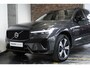 Volvo XC60 T6 Plug-in hybrid AWD Plus Dark | Trekhaak | Verwarmbare voorstoelen+stuurwiel+achterbank |  Premium audio by Harman Kardon | Rondom zichtcamera | 19 inch lichtmetalen velgen | Google Infotainment |