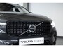 Volvo XC60 T6 Plug-in hybrid AWD Plus Dark | Trekhaak | Verwarmbare voorstoelen+stuurwiel+achterbank | Premium audio by Harman Kardon | Rondom zichtcamera | 19 inch lichtmetalen velgen | Google Infotainment |