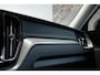 Volvo XC60 T6 Plug-in hybrid AWD Plus Dark | Trekhaak | Verwarmbare voorstoelen+stuurwiel+achterbank | Premium audio by Harman Kardon | Rondom zichtcamera | 19 inch lichtmetalen velgen | Google Infotainment |