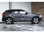 Volvo XC60 T6 Plug-in hybrid AWD Plus Dark | Trekhaak | Verwarmbare voorstoelen+stuurwiel+achterbank |  Premium audio by Harman Kardon | Rondom zichtcamera | 19 inch lichtmetalen velgen | Google Infotainment |