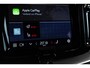 Volvo XC60 T6 Plug-in hybrid AWD Plus Dark | Trekhaak | Verwarmbare voorstoelen+stuurwiel+achterbank |  Premium audio by Harman Kardon | Rondom zichtcamera | 19 inch lichtmetalen velgen | Google Infotainment |