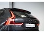 Volvo XC60 T6 Plug-in hybrid AWD Plus Dark | Trekhaak | Verwarmbare voorstoelen+stuurwiel+achterbank | Premium audio by Harman Kardon | Rondom zichtcamera | 19 inch lichtmetalen velgen | Google Infotainment |