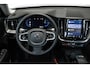 Volvo XC60 T6 Plug-in hybrid AWD Plus Dark | Trekhaak | Verwarmbare voorstoelen+stuurwiel+achterbank | Premium audio by Harman Kardon | Rondom zichtcamera | 19 inch lichtmetalen velgen | Google Infotainment |