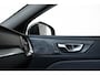 Volvo V60 T6 Plug-in hybrid AWD Plus Dark | Stoelverwarming | 360° parkeercamera | Stoelverwarming | Semi-Electrische wegklapbare trekhaak | Parkeersensoren voor + achter | Google infotainment | Nappa Lederenbekleding