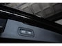 Volvo V60 T6 Plug-in hybrid AWD Plus Dark | Stoelverwarming | 360° parkeercamera | Stoelverwarming | Semi-Electrische wegklapbare trekhaak | Parkeersensoren voor + achter | Google infotainment | Nappa Lederenbekleding