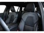 Volvo V60 T6 Plug-in hybrid AWD Plus Dark | Stoelverwarming | 360° parkeercamera | Stoelverwarming | Semi-Electrische wegklapbare trekhaak | Parkeersensoren voor + achter | Google infotainment | Nappa Lederenbekleding