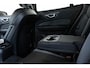 Volvo V60 T6 Plug-in hybrid AWD Plus Dark | Stoelverwarming | 360° parkeercamera | Stoelverwarming | Semi-Electrische wegklapbare trekhaak | Parkeersensoren voor + achter | Google infotainment | Nappa Lederenbekleding