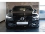 Volvo V60 T6 Plug-in hybrid AWD Plus Dark | Stoelverwarming | 360° parkeercamera | Stoelverwarming | Semi-Electrische wegklapbare trekhaak | Parkeersensoren voor + achter | Google infotainment | Nappa Lederenbekleding