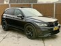 Volkswagen Tiguan 1.5 TSI R-Line Automaat | Panoramadak | Black style | LED verlichting | Half leer | Cruise control adaptief | Climate control | Navigatiesysteem pro | Parkeersensoren voor en achter | Achteruitrijcamera