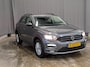 Volkswagen T-Roc 1.0 TSI 110 pk Style | Navigatie | Parkeersensoren | Cruise control adaptief |