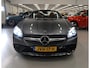 Mercedes-Benz SLC 200 AMG Leer Nekverwarming Panoramadak Navigatie Camera Ambiente verlichting 18 inch 1e Eigenaar Dealer onderhouden Seleniet grijs Automaat Flippers Boekjes aanwezig Zeer nette staat
