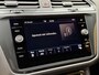 Volkswagen Tiguan Allspace 1.5 TSI R-line Automaat | Panoramadak | Stoel en stuurwielverwarming | 20 inch lichtmetalen velgen | Cruise control adaptief | Trekhaak uitklapbaar | Achteruitrijcamera