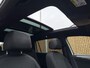 Volkswagen Tiguan Allspace 1.5 TSI R-line Automaat | Panoramadak | Stoel en stuurwielverwarming | 20 inch lichtmetalen velgen | Cruise control adaptief | Trekhaak uitklapbaar | Achteruitrijcamera