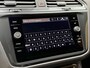 Volkswagen Tiguan Allspace 1.5 TSI R-line Automaat | Panoramadak | Stoel en stuurwielverwarming | 20 inch lichtmetalen velgen | Cruise control adaptief | Trekhaak uitklapbaar | Achteruitrijcamera
