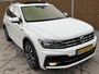 Volkswagen Tiguan Allspace 1.5 TSI R-line Automaat | Panoramadak | Stoel en stuurwielverwarming | 20 inch lichtmetalen velgen | Cruise control adaptief | Trekhaak uitklapbaar | Achteruitrijcamera