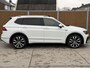 Volkswagen Tiguan Allspace 1.5 TSI R-line Automaat | Panoramadak | Stoel en stuurwielverwarming | 20 inch lichtmetalen velgen | Cruise control adaptief | Trekhaak uitklapbaar | Achteruitrijcamera