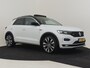 Volkswagen T-Roc 1.5 TSI Sport R-line 150pk/DSG/AUTO Panorama dak | Camera achter | Navigatie | App connect | Adaptief cruise control | Led koplampen | 18"LMV