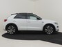 Volkswagen T-Roc 1.5 TSI Sport R-line 150pk/DSG/AUTO Panorama dak | Camera achter | Navigatie | App connect | Adaptief cruise control | Led koplampen | 18"LMV