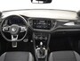 Volkswagen T-Roc 1.5 TSI Sport R-line 150pk/DSG/AUTO Panorama dak | Camera achter | Navigatie | App connect | Adaptief cruise control | Led koplampen | 18"LMV