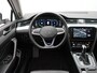 Volkswagen Passat Variant 1.4 TSI PHEV GTE Business Navigatie - ACC - Stoelverwarming - Panoramisch schuif-kanteldak - Camera - Leer - LED