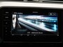 Volkswagen Passat Variant 1.4 TSI PHEV GTE Business Navigatie - ACC - Stoelverwarming - Panoramisch schuif-kanteldak - Camera - Leer - LED