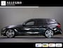 BMW 3-Serie Touring 318i M-Sport Edition (APPLE CARPLAY/ANDROID AUTO, HEAD-UP, SPORTSTOELEN LEDER, NAVIGATIE PROFESSIONAL, CRUISE)