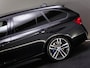 BMW 3-Serie Touring 318i M-Sport Edition (APPLE CARPLAY/ANDROID AUTO, HEAD-UP, SPORTSTOELEN LEDER, NAVIGATIE PROFESSIONAL, CRUISE)
